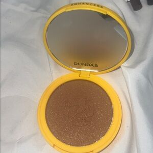 DUNDAS Radiant shimmer Bronze Glow Compact new 😍